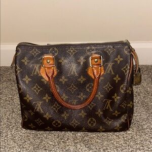 Louis Vuitton Speedy